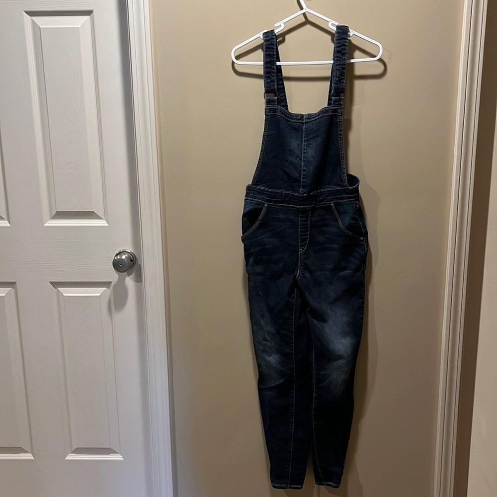 Denizen from Levi’s Dark Wash Juniors Overalls Small